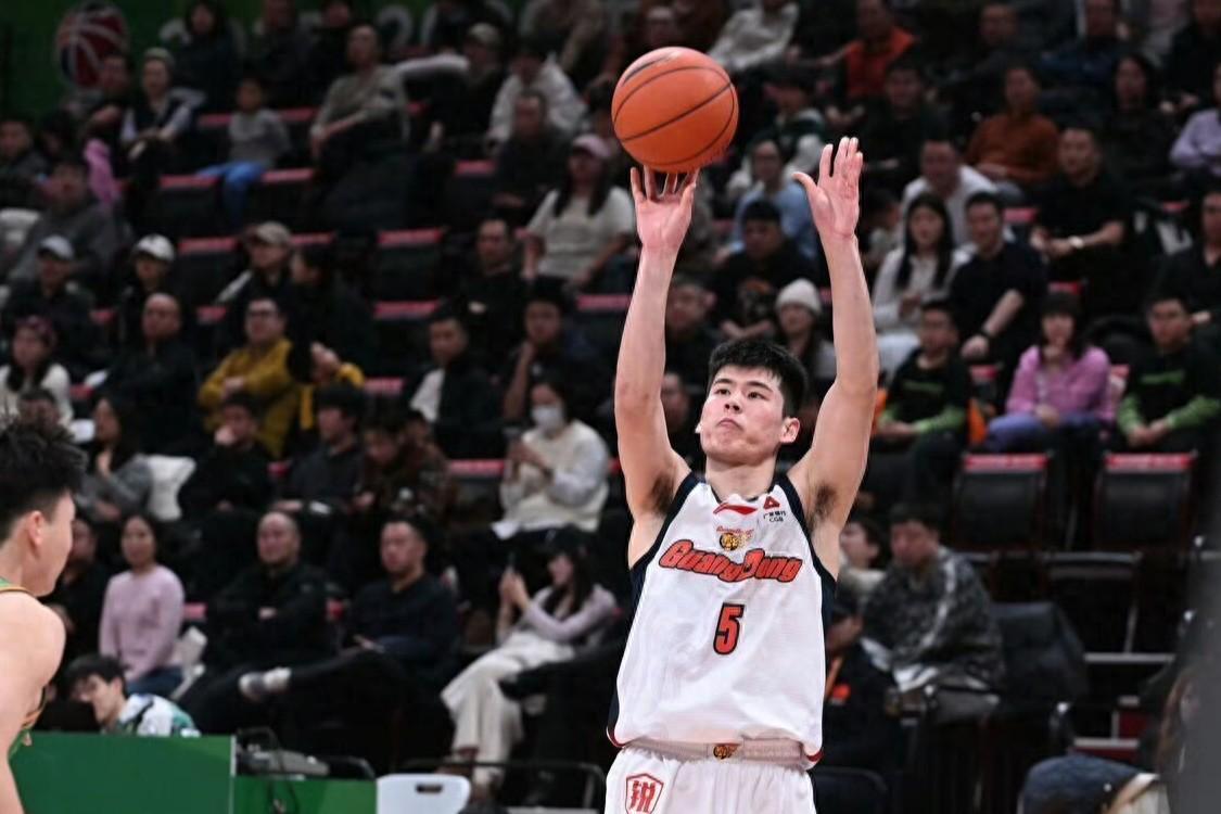 世界杯客户端安装说明-错怪徐杰！辽粤战低迷事出有因，杜锋提新要求，三外援有最佳拍档