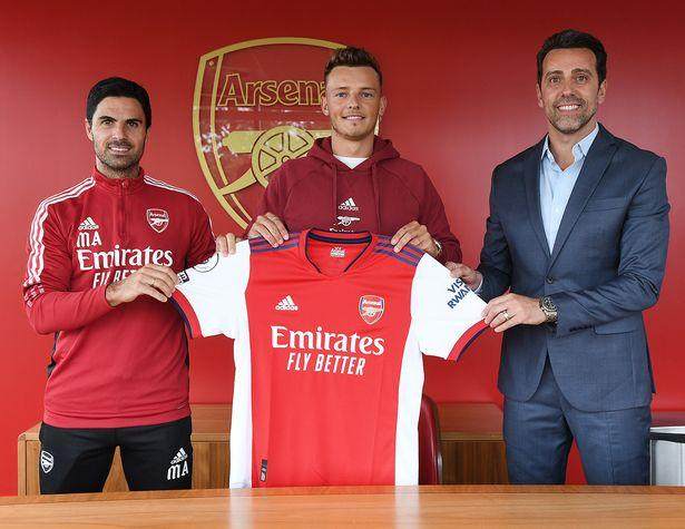 1629434389477050258.jpg 0_Arsenal-Unveil-New-Signing-Ben-White.jpg